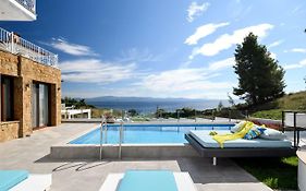 Villa D'Oro - Luxury Villas&Suites